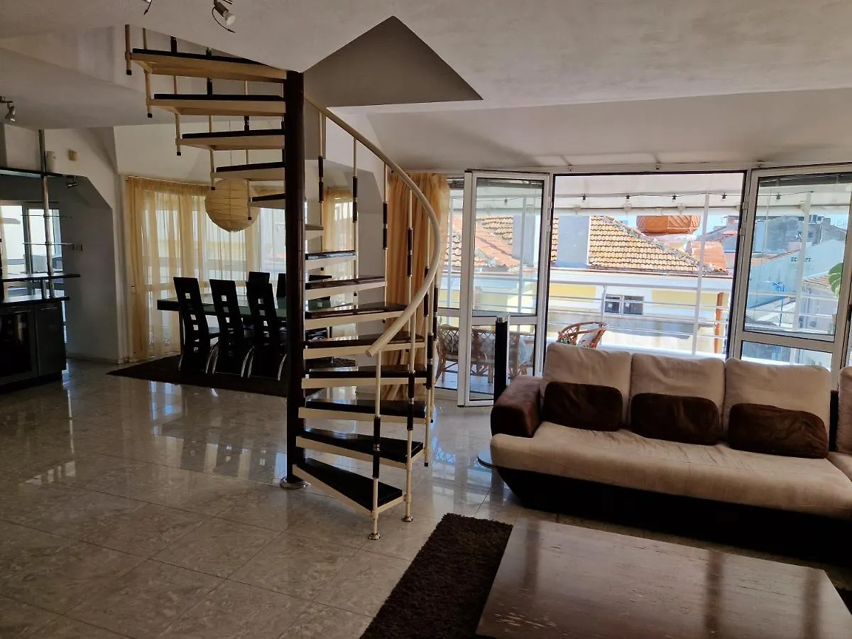 Comfort Flat Burgas Lägenhet